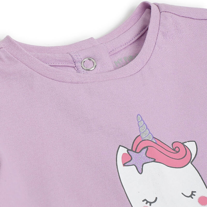 Girls Light Lilac T-shirt with Short Pants image number 4